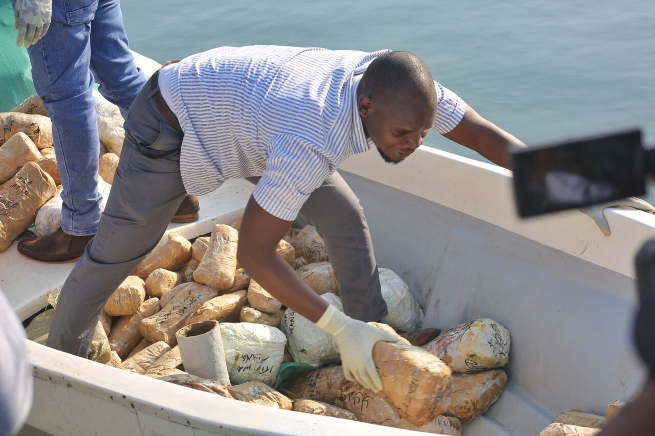 Shehena ya Mirungi kutoka Kenya Yanaswa Baharini na Polisi Tanga Katika Msako Maalum