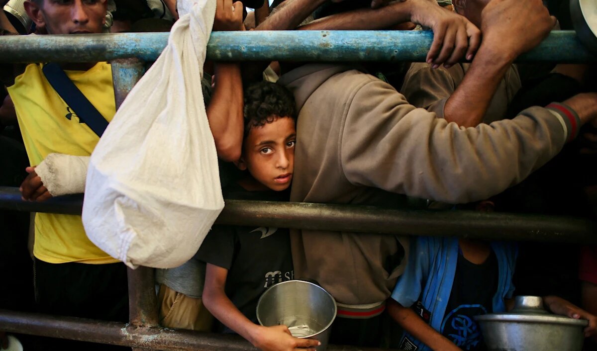 900 ألف طفل في غزة يعانون من الجوع