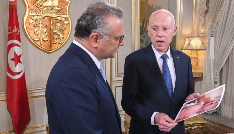 Tunus Cumhurbaşkanı, Gazze’deki Çocukların Fotoğraflarıyla Trump’ın Danışmanını Karşıladı + Video