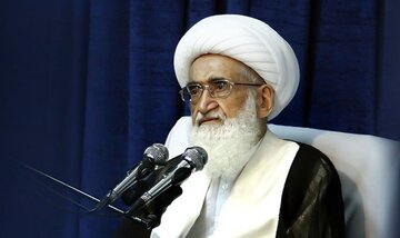 تقدیر آیت‌الله نوری همدانی از تلاش‌های ستاد کانون‌های مساجد در عرصه فعالیت‌های قرآنی/ حضور جوانان در مساجد پررنگ تر شود