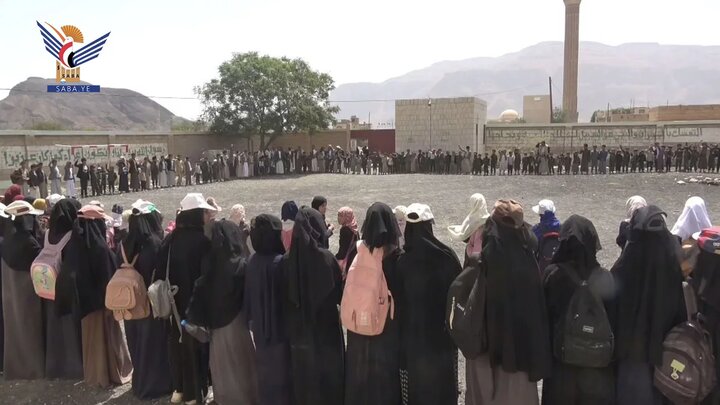 تقرير مصور/ وقفات طلابية في عمران اليمنية تضامناً مع الشعب الفلسطيني وتنديدا بجريمة التجويع لأبناء غزة