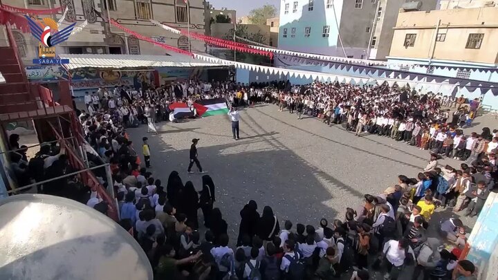 تقرير مصور/ وقفات طلابية في عمران اليمنية تضامناً مع الشعب الفلسطيني وتنديدا بجريمة التجويع لأبناء غزة