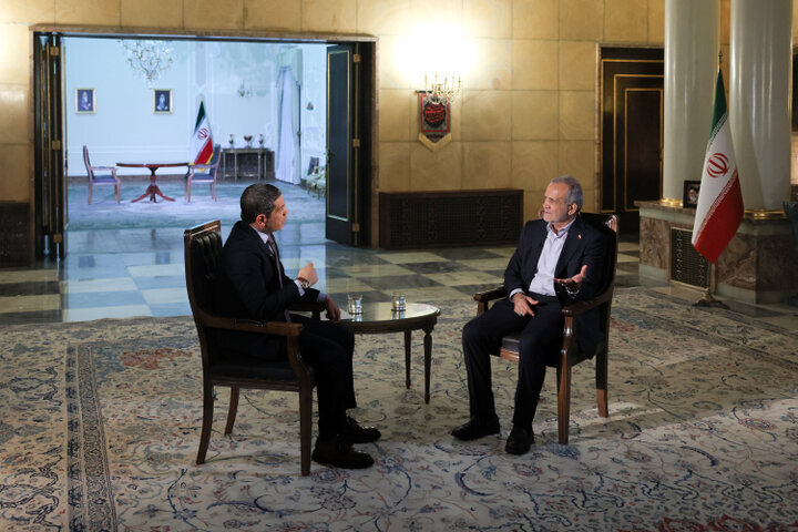سەرۆک کۆماری ئێران: ڕەنگە دووبارە هێرش بکرێتەوە سەرمان