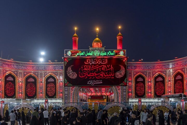 أجواء مرقد أبي الفضل العباس (عليه السلام) في الجمعة الأخيرة من المحرم