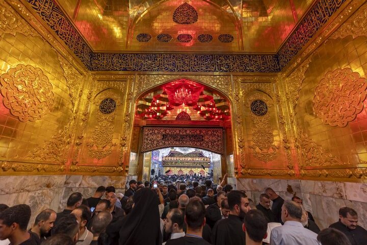 أجواء مرقد أبي الفضل العباس (عليه السلام) في الجمعة الأخيرة من المحرم