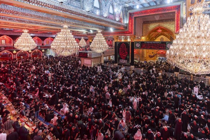 أجواء مرقد أبي الفضل العباس (عليه السلام) في الجمعة الأخيرة من المحرم