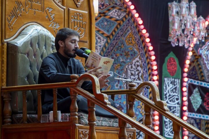 مراسيم قراءة دعاء الندبة في صحن مرقد أبي الفضل العباس (عليه السلام)