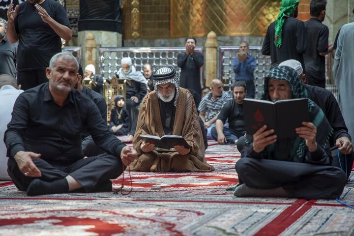 مراسيم قراءة دعاء الندبة في صحن مرقد أبي الفضل العباس (عليه السلام)