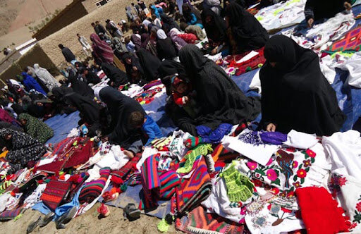 ویدئو | زنان بامیانی با تولید صنایع دستی به خودکفایی می‌رسند