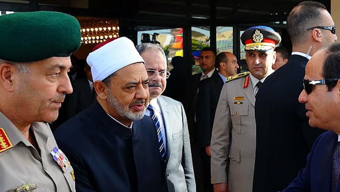 আল–আজহারের ইমামকে চাপ দিয়ে ইসরায়েলবিরোধী বিবৃতি প্রত্যাহার করিয়েছে সিসির সরকার আল–আজহারের ইমামকে চাপ দিয়ে ইসরায়েলবিরোধী বিবৃতি প্রত্যাহার করিয়েছে সিসির সরকার