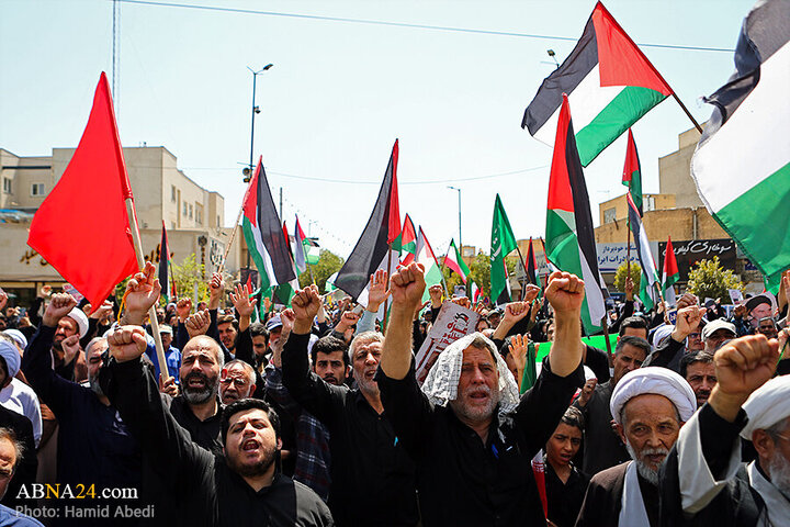 تقرير مصور/ مسيرة واسعة في مدينة قم تحت عنوان "جمعة الغضب والنصر"