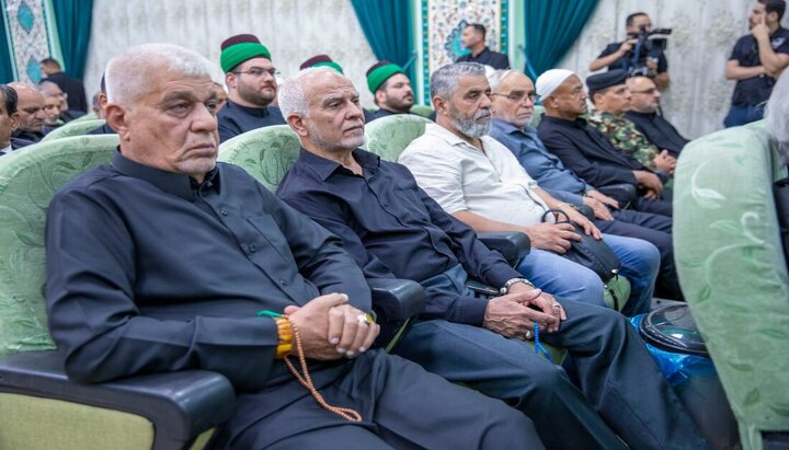 تقرير مصور/ حفل تأبيني بمناسبة الذكرى السنوية الرابعة لرحيل المرجع الحكيم في حرم الإمام الحسين(ع)