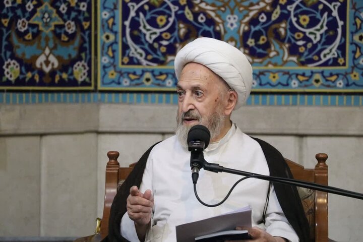 عکس خبری | سلسله مباحث اجتهادی با حضور آیت‌الله‌ سبحانی در شهر مشهد