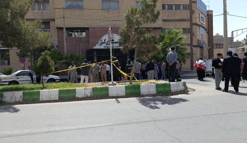 القضاء علی 3 إرهابيين هاجموا مبنى القضاء في زاهدان