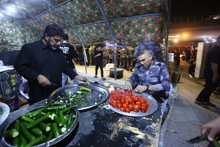 تقرير مصور/ منتسبو شرطة الطاقة في البصرة يخدمون زوار الأربعين الحسيني