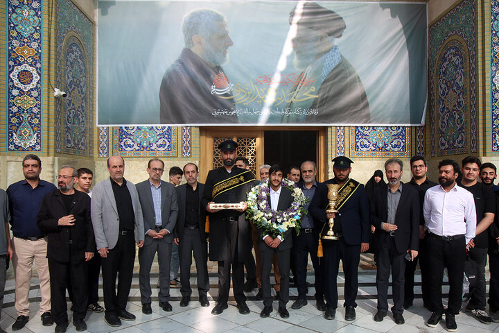 Photos: Physics elite pays tribute to Hazrat Masoumeh holy shrine