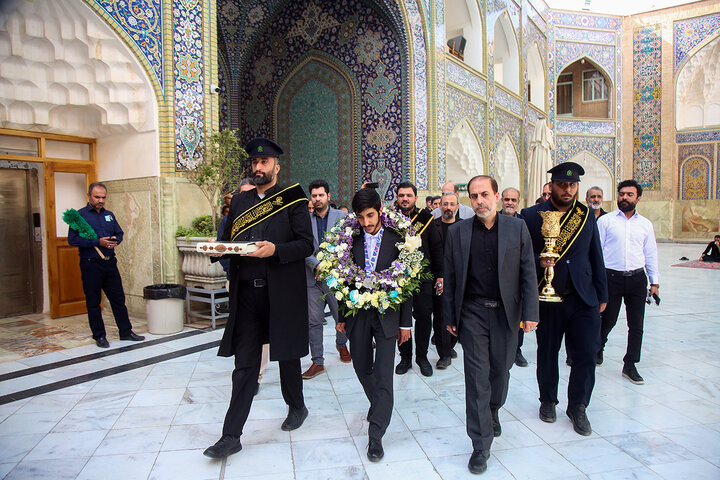 Photos: Physics elite pays tribute to Hazrat Masoumeh holy shrine