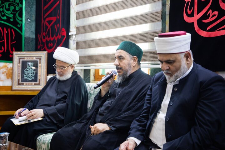 تقرير مصور/ الشيخ الكربلائي يستقبل مشايخ الحضرة القادرية الرفاعية في حرم الإمام الحسين(ع)