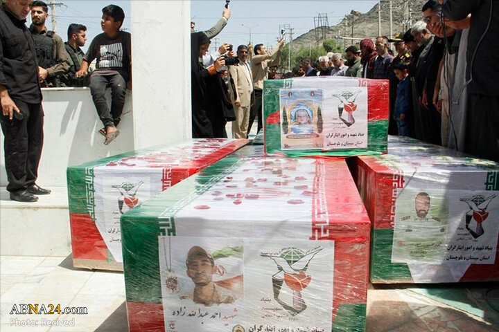 تشییع پیکر شهدای حمله تروریستی به دادگستری زاهدان