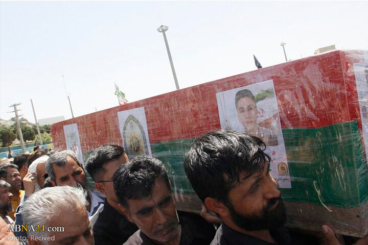 تشییع پیکر شهدای حمله تروریستی به دادگستری زاهدان