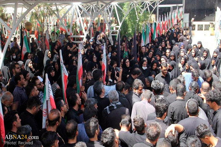 تشییع پیکر شهدای حمله تروریستی به دادگستری زاهدان