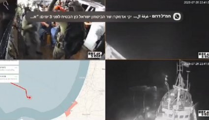 جيش العدو الإسرائيلي يقتحم سفينة "حنظلة" المتوجهه لكسر الحصار عن غزة