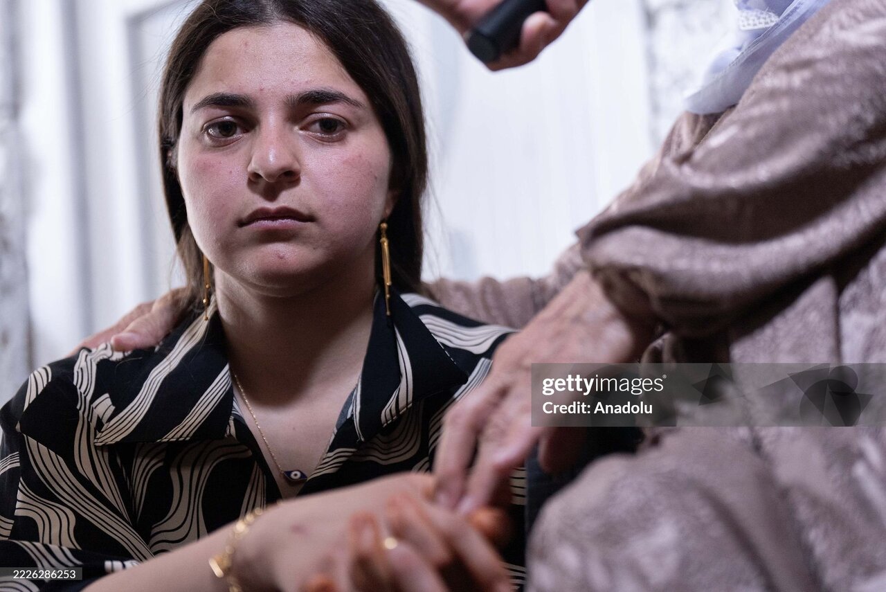 زن ایزدی پس از ۱۲ سال از اسارت داعش آزاد شد + عکس