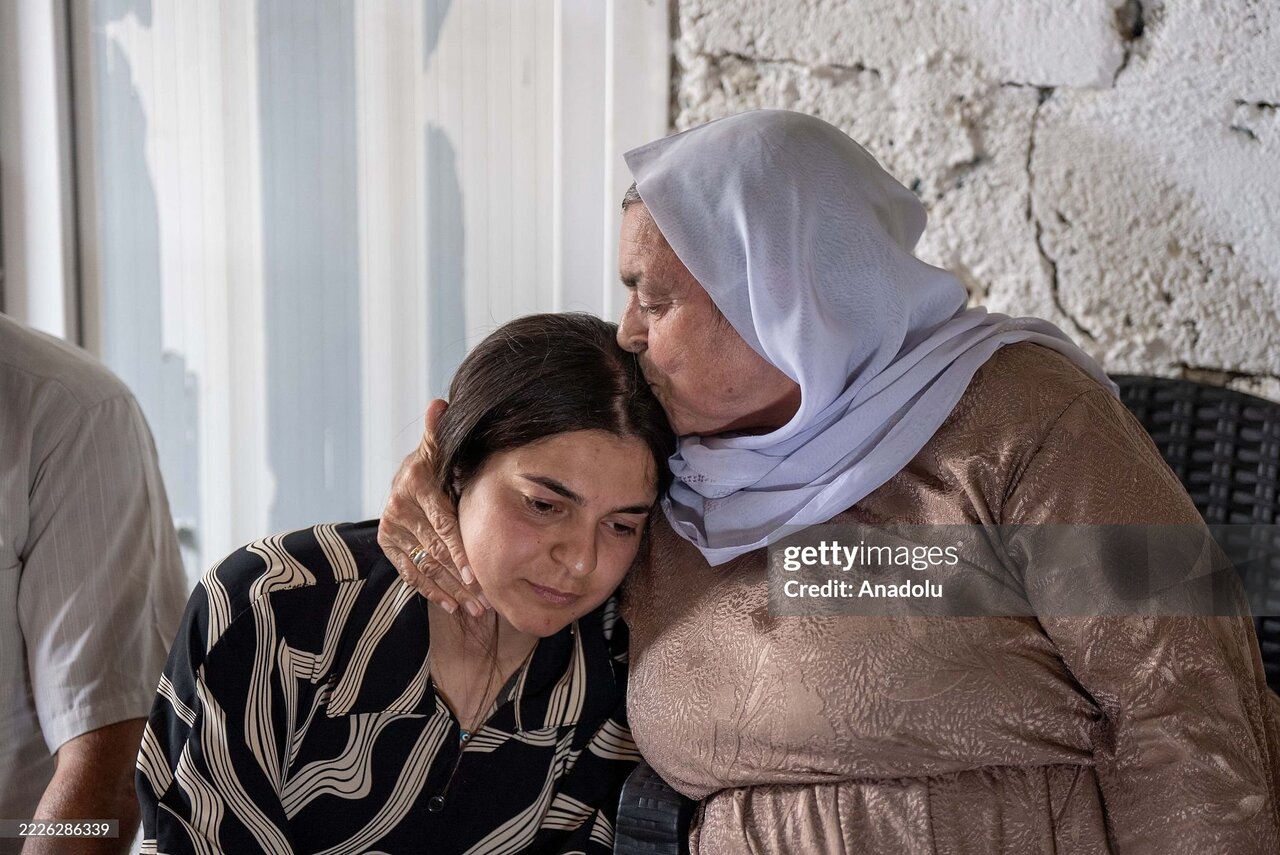 زن ایزدی پس از ۱۲ سال از اسارت داعش آزاد شد + عکس