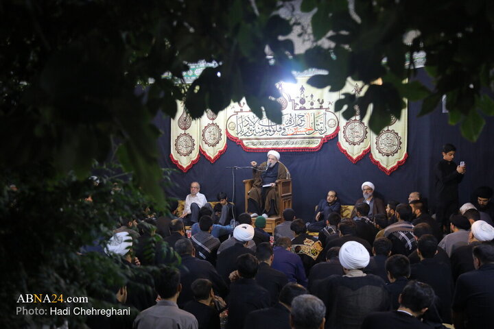 مراسم عزاداری دهه اول ماه صفر در بیت مرحوم آیت‌الله شاه آبادی