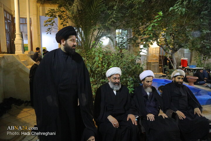 مراسم عزاداری دهه اول ماه صفر در بیت مرحوم آیت‌الله شاه آبادی