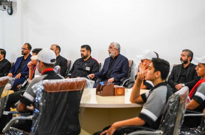 تقرير مصور/ الأمين العامّ للعتبة العلويّة المقدّسة يزور مخيّم "الفتى العلويّ"