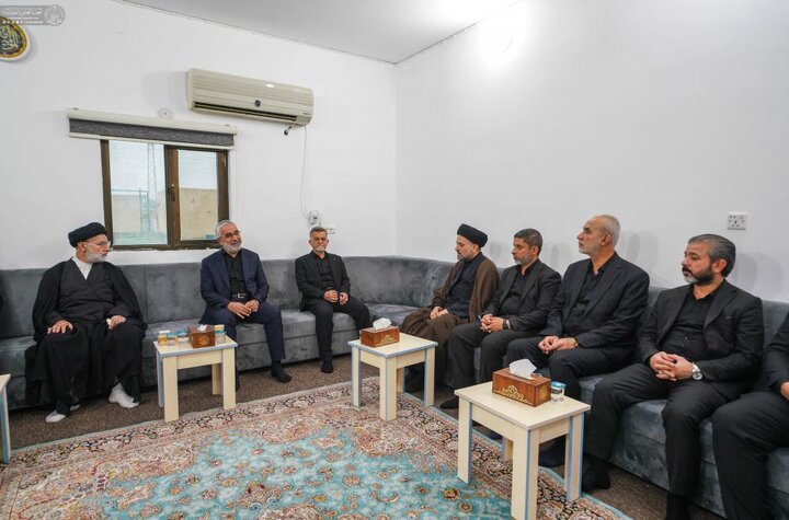 تقرير مصور/ الأمين العامّ للعتبة العلويّة المقدّسة يزور مخيّم "الفتى العلويّ"