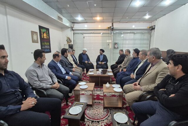 نماز جمعه «قلب تپنده شهر» و محور وحدت و انسجام است