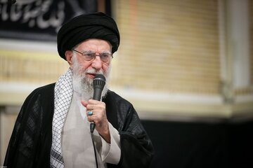 به کوری دشمن خواهیم توانست ایران را به اوج ترقی و افتخار برسانیم