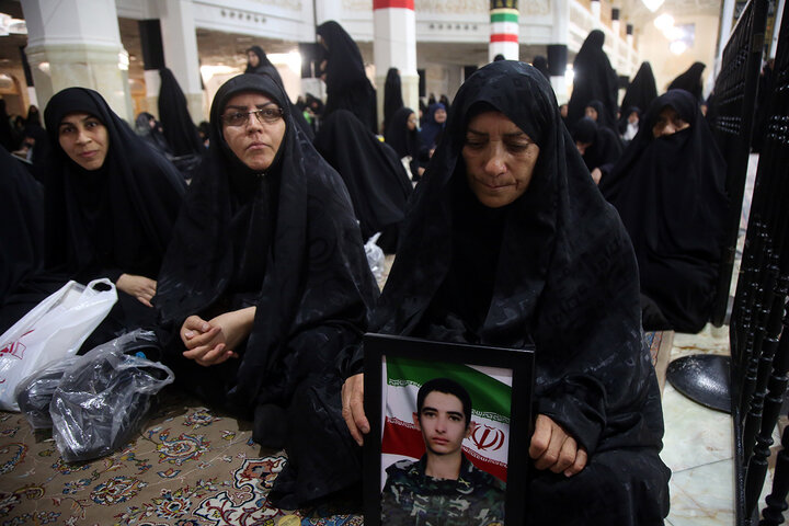 گزارش تصویری | گرامیداشت شهدای پدافند هوایی ارتش در حرم بانوی کرامت