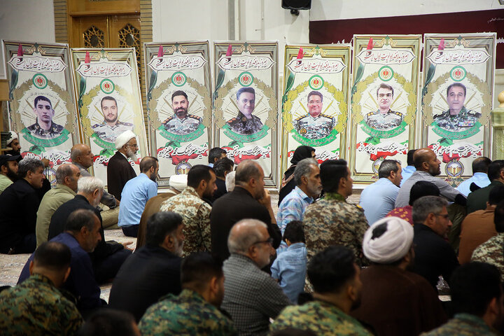 گزارش تصویری | گرامیداشت شهدای پدافند هوایی ارتش در حرم بانوی کرامت