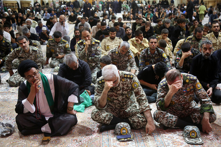 گزارش تصویری | گرامیداشت شهدای پدافند هوایی ارتش در حرم بانوی کرامت