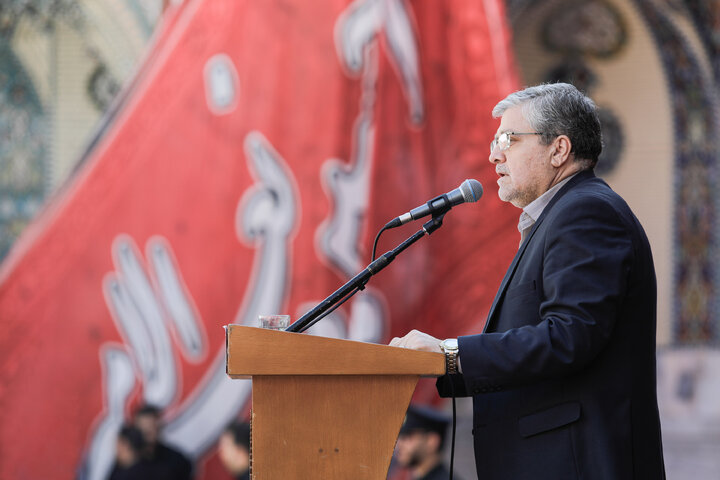 گزارش تصویری | آیین اذن خدمت خادمین شهری در اربعین حسینی