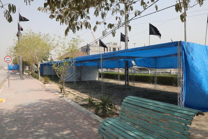 تقرير مصور/ العتبة العباسية المقدسة تواصل أعمال تهيئة مجموعة مواكب أم البنين (عليها السلام) لخدمة زائري الأربعين