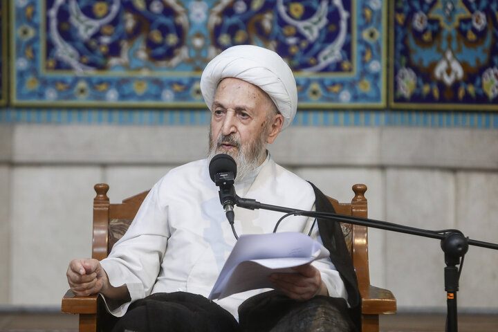 قرير مصور/ إزاحة الستار عن کتاب «دروس في الجبر و الإختیار» للعلامئ السبحانی