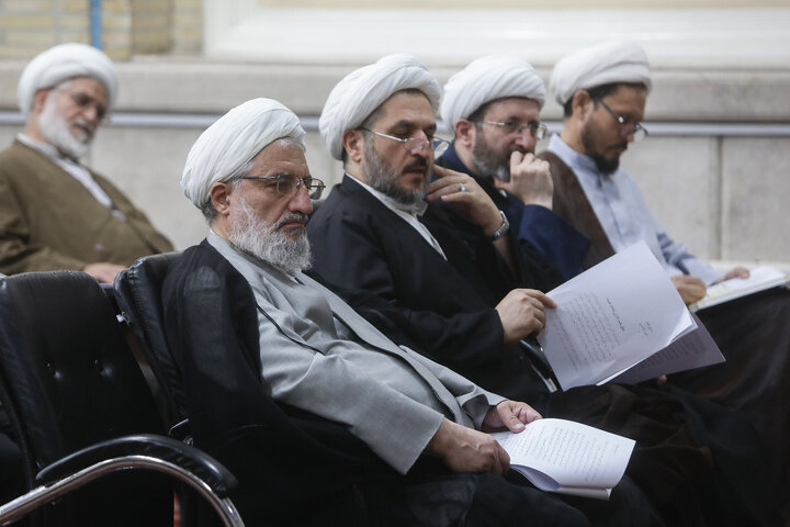 قرير مصور/ إزاحة الستار عن کتاب «دروس في الجبر و الإختیار» للعلامئ السبحانی