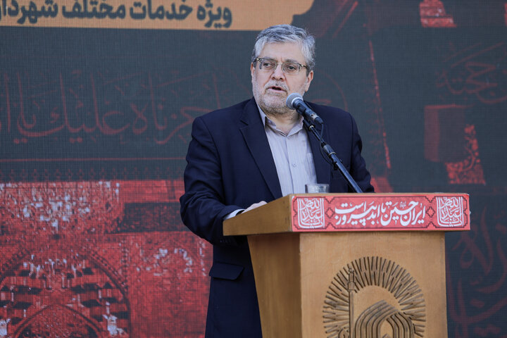 تقرير مصور/ مراسم إذن خدمة خُدّام المدینة في الأربعين الحسیني