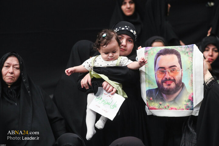 بزرگداشت شهدای جنگ تحمیلی ۱۲ روزه با حضور رهبر معظم انقلاب