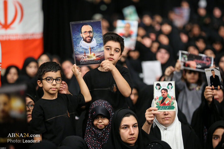 بزرگداشت شهدای جنگ تحمیلی ۱۲ روزه با حضور رهبر معظم انقلاب