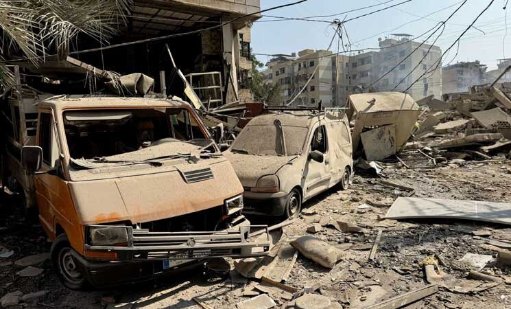 Pagsasalin sa Filipino: 5 Patay at Sugatan sa Drone Strike ng Israel sa Timog Lebanon