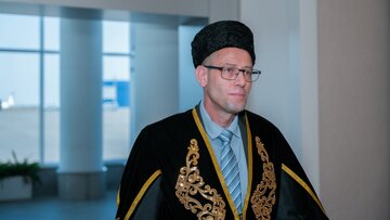 İsrailli diplomatın riyakarlığı; Yeni səfir Azərbaycanın milli geyimini murdarladı - TƏHLİL