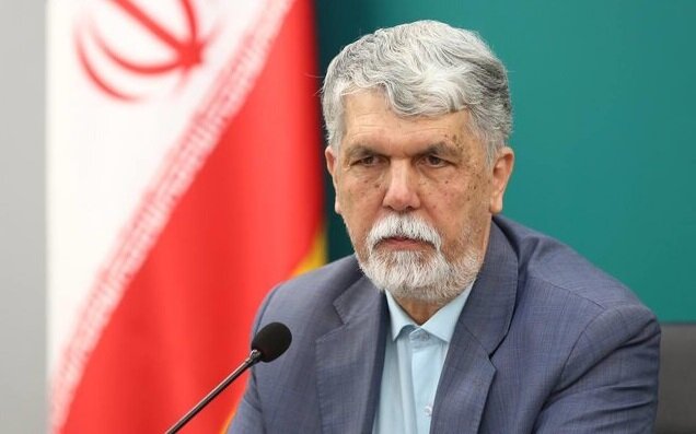 واکنش وزیر ارشاد به اقدام عجیب برنده جایزه صلح نوبل