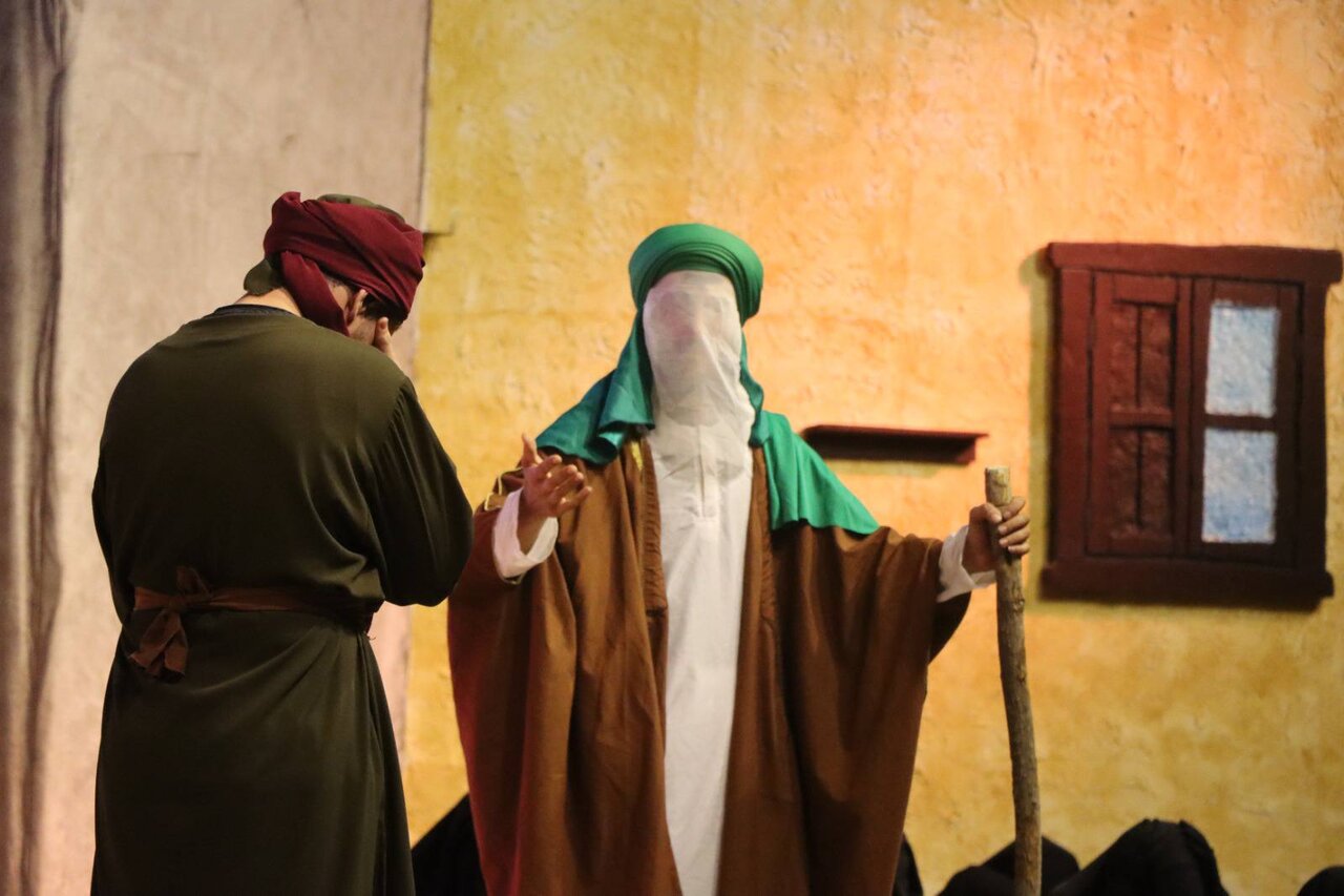 عرض مسرحية "أولي البصيرة" في بلدة طيردبا الجنوبية عرض مسرحية "أولي البصيرة" في بلدة طيردبا الجنوبية