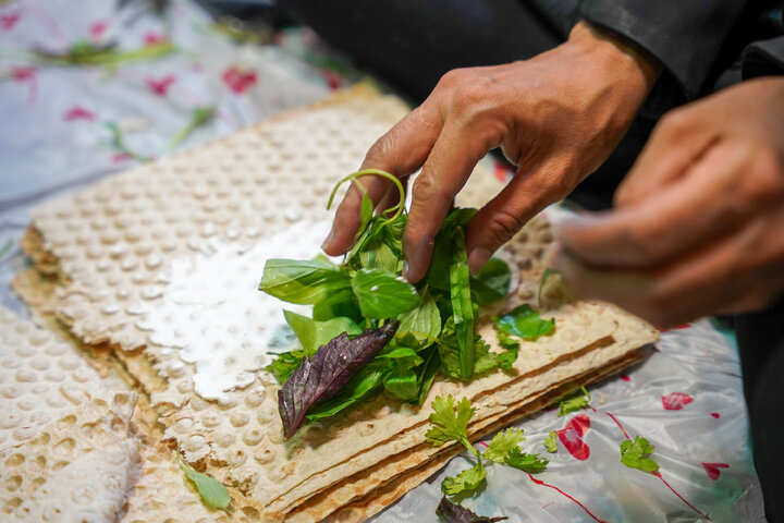 تقرير مصور/ إقامة مائدة السيدة رقية (س) في مدينة مشهد