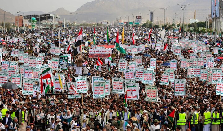 سیدعبدالملک الحوثی: حملات پهپادی و موشکی به اسرائیل ادامه دارد